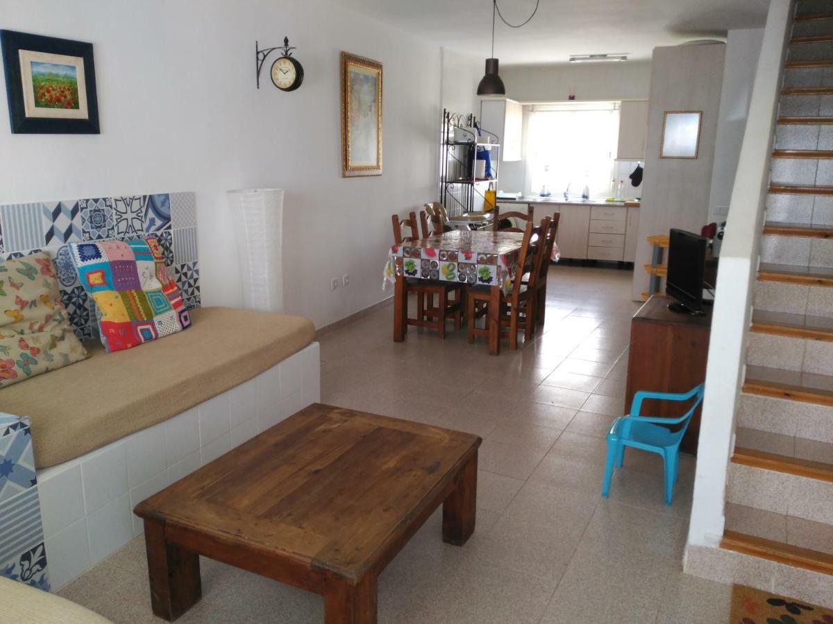 Comodidad En Aguamarga! Agua Amarga  Kültér fotó